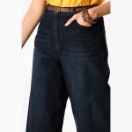 Relaxed Fit Wide-Leg Jeans - Image 5